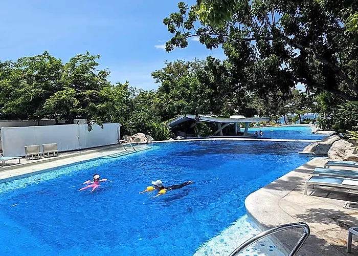 Chic Cozy At Tambuli Residences Ocean View By Dominik With Pool Balcony In Mactan 5* Cebu
