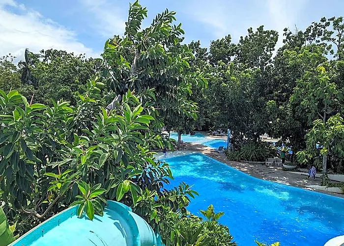 Chic Cozy At Tambuli Residences Ocean View By Dominik With Pool Balcony In Mactan Hotel Cebu