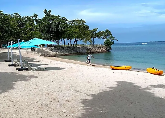 Chic Cozy At Tambuli Residences Ocean View By Dominik With Pool Balcony In Mactan Hotel Cebu